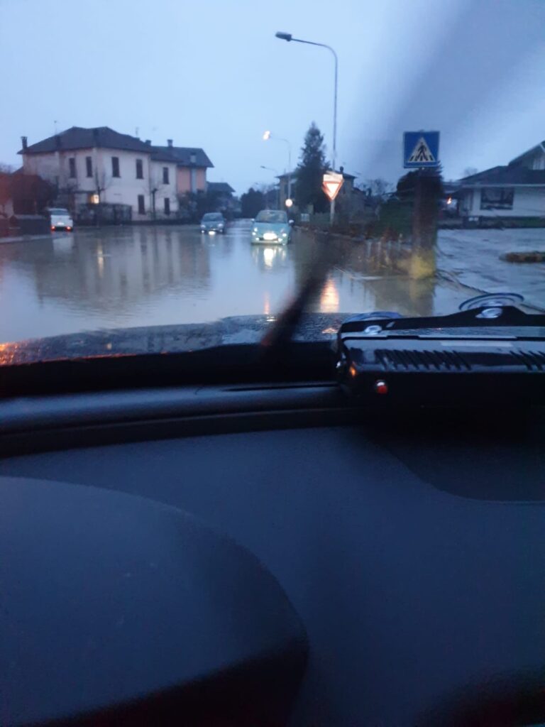 9fb1c0f5-2b6b-447a-9f01-f894c9743716