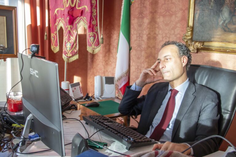 Incontro Sindaci capoluogo – Zaia x assembramenti Covid (1)
