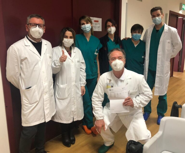 arianna pasquali con altri vaccinati e direzzione medica feltre