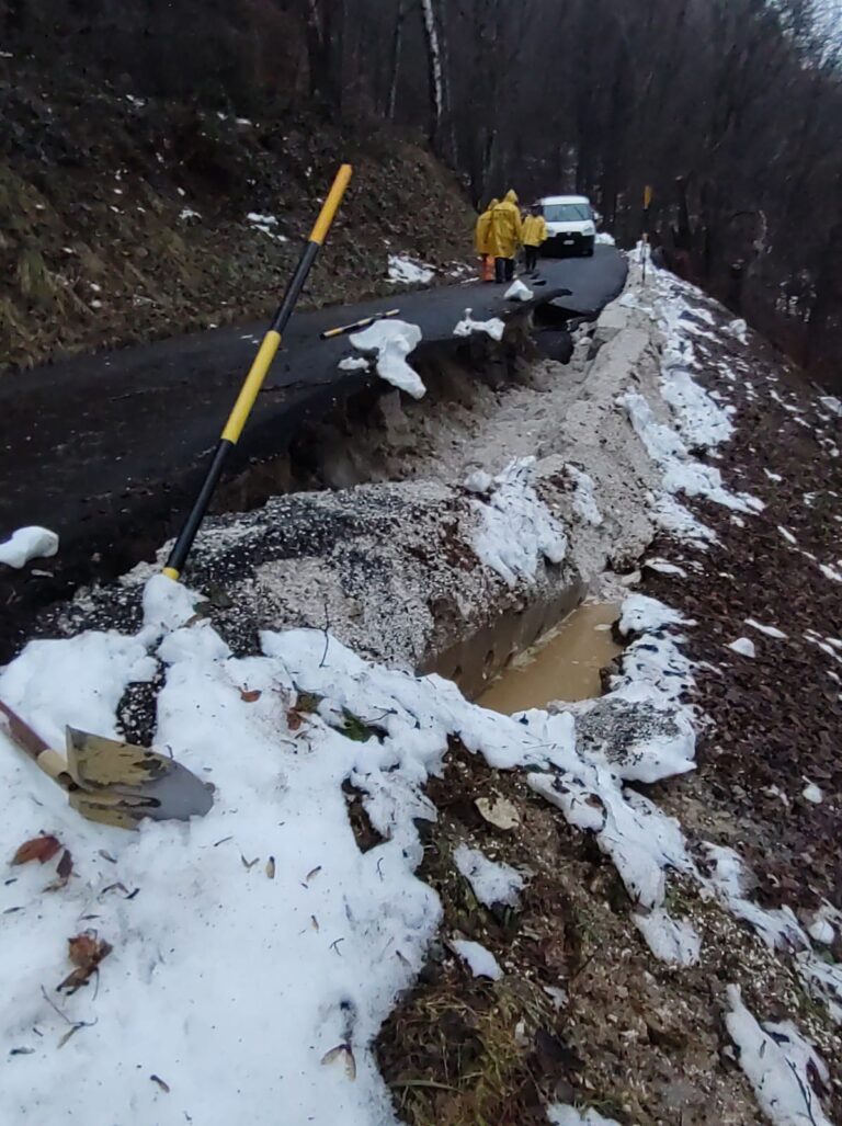 da3b97f5-beda-4b31-be89-c1332ad5f324