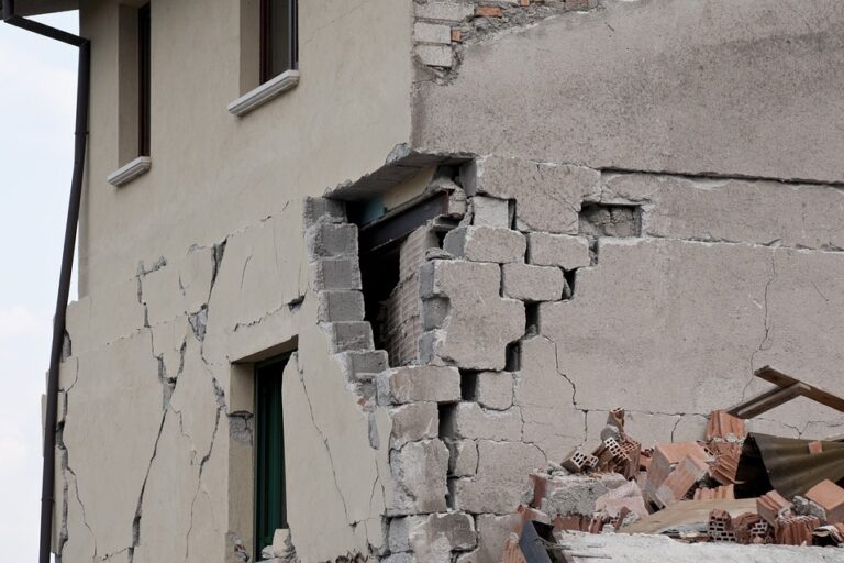 earthquake-1665885_960_720