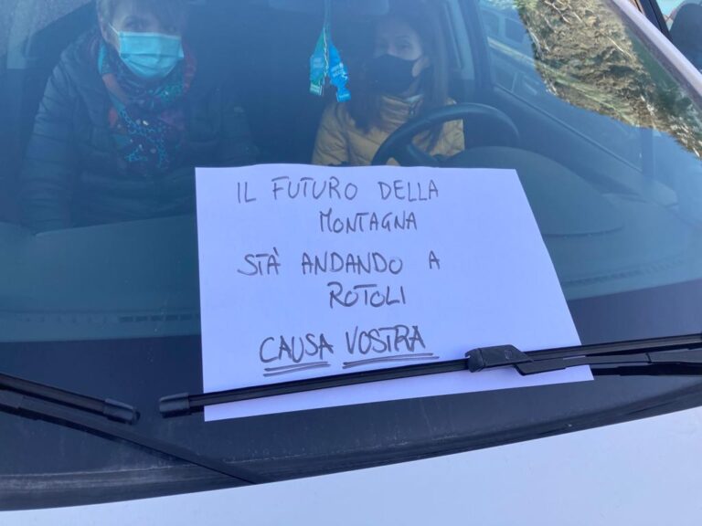 33d7c909-f85a-4f92-86e8-c850641d399a