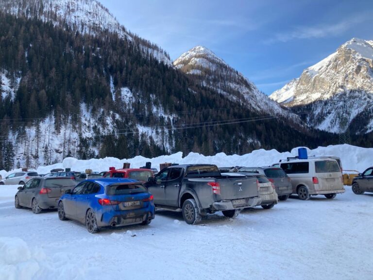 b4560d98-e9c0-451e-a2e7-a577cd3d6e35