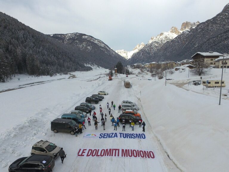 dea2bc4e-af29-423b-9b45-7ebc003a9e5c