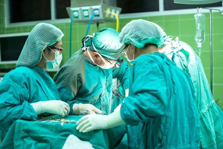 surgery-1822458_960_720