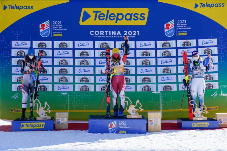 210220_Liensberger_Vlhova_Shiffrin_©Pentaphoto_152389