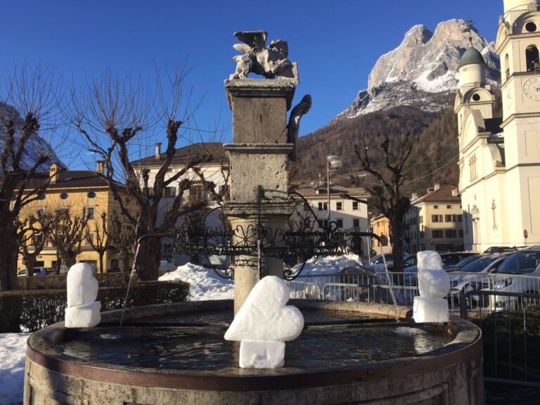 Attorno alla fontana del Broi di Agordo (5)