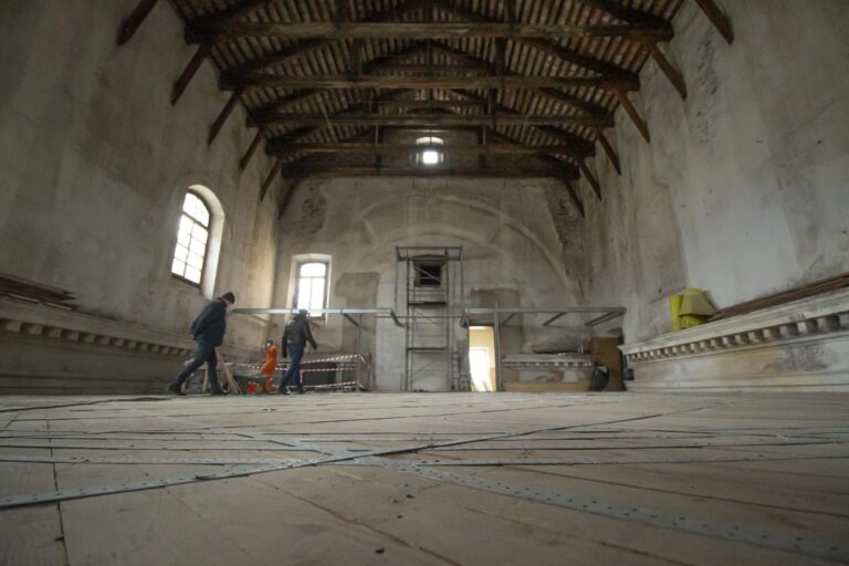 Sopralluogo Ex Gesuiti – Scala e commissione urbanistica (4)