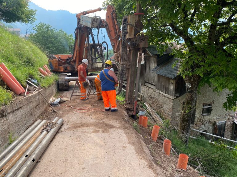 1455dff0-d0db-4376-b650-b22a597eebef