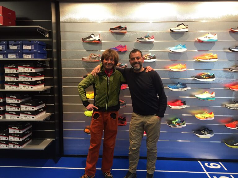 e8d55c4f-b0e1-4d5a-a4b8-fbfb77f6309c