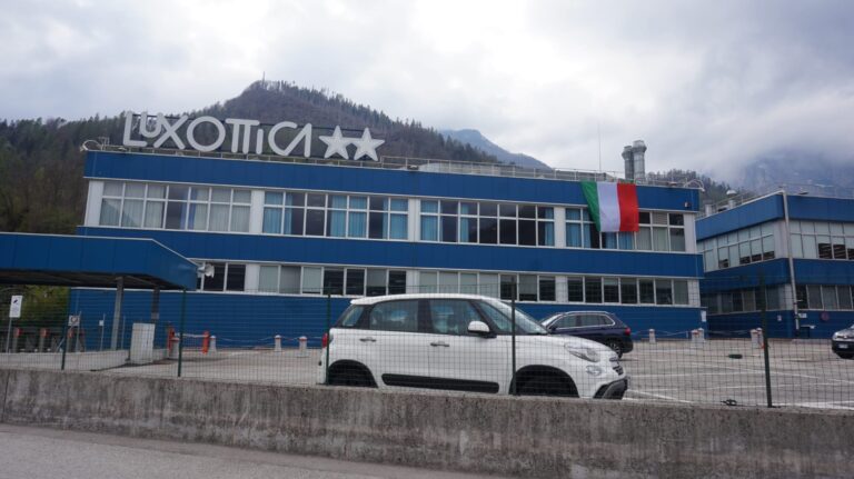 6dfb3428-f1f2-4efb-b3f4-94847168561b