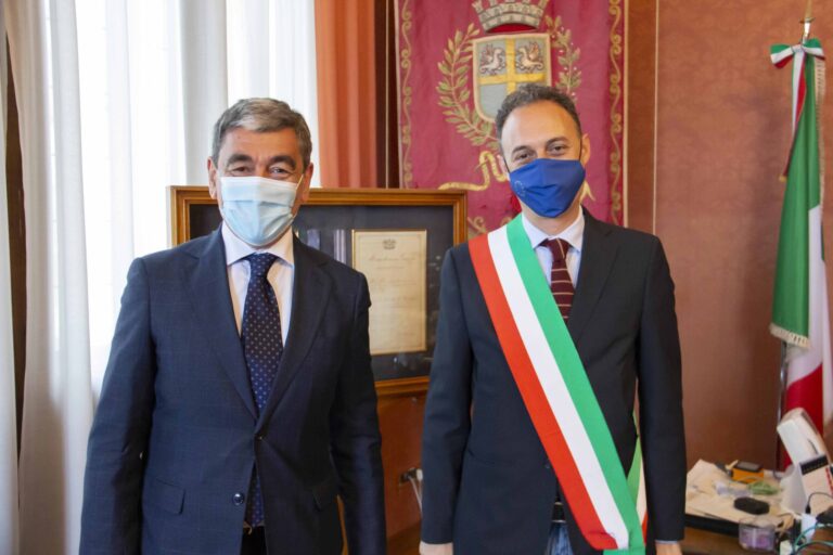 Incontro Massaro Prefetto Savastano (1)