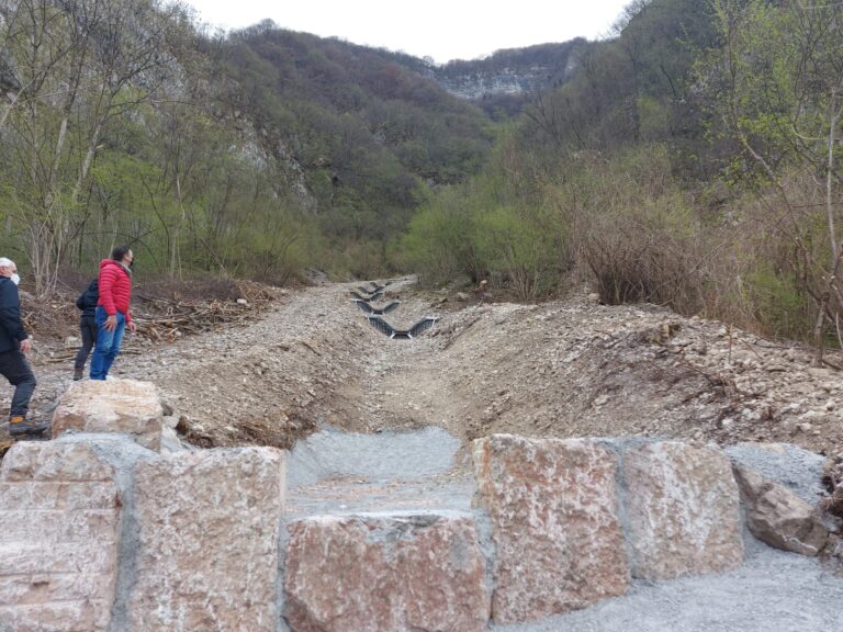 PHOTO-2021-04-06-22-32-19