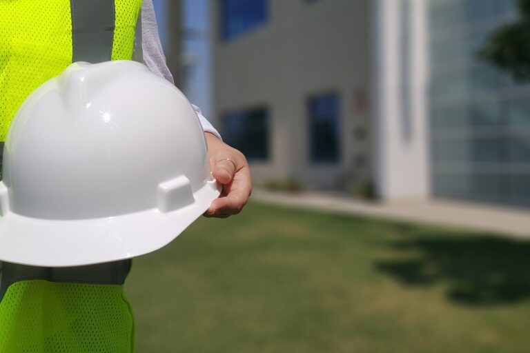 hard-hat-4274431_1920