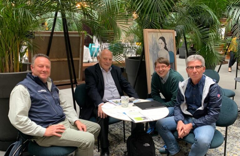 8ac2e6e9-b1d9-41fb-8c8d-8582a23b03eb