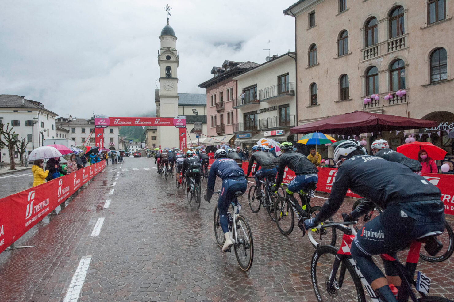 9005d321-28eb-4cef-9ab3-b41f6e499524