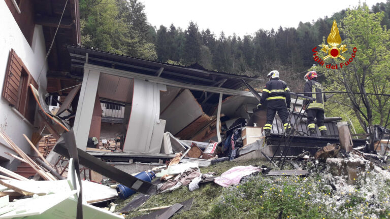 cf991516-df38-4e37-a3a2-f37fa5eaeb42