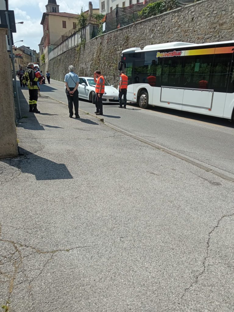 146525ee-ffc1-482a-b283-0a63cd282b57