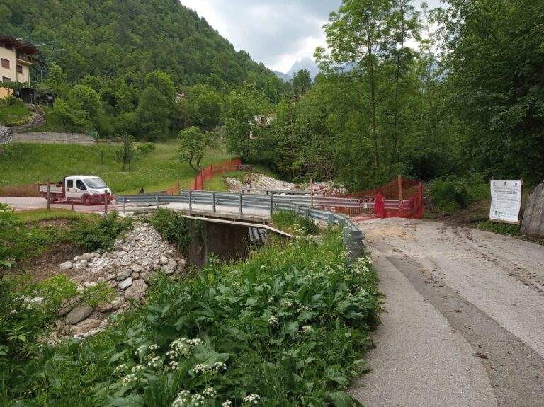 27ef9605-07de-4203-b838-b6b36aa02893