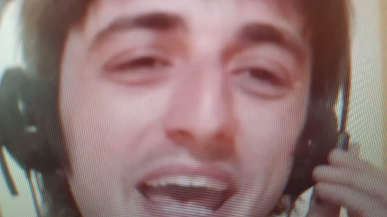 414d1c86-3065-4dc2-aa8f-03e3c1d55065