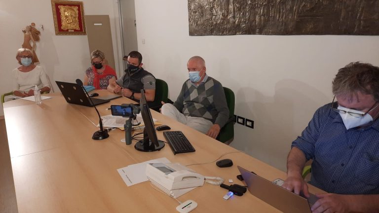 53d957d6-de6e-4ded-a321-0ef5d41abdac