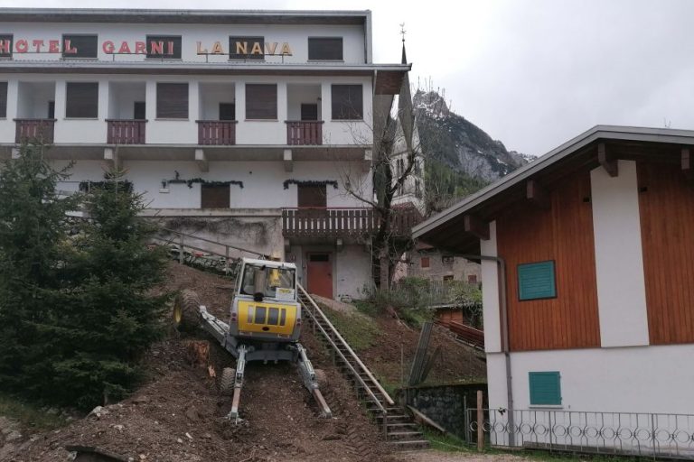 Alleghe_lungolago_2