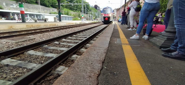 e0540b40-5dd7-4e85-b056-b1332c49379e