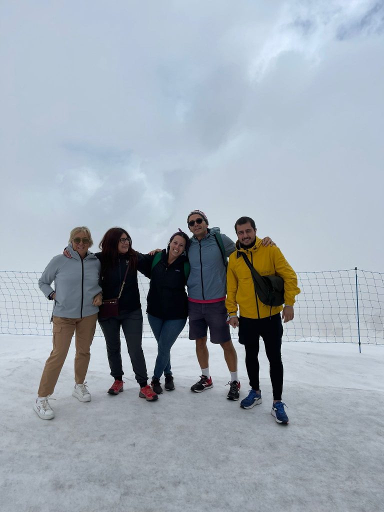 832f0bf9-ba5e-4085-a13d-15e7370d8128