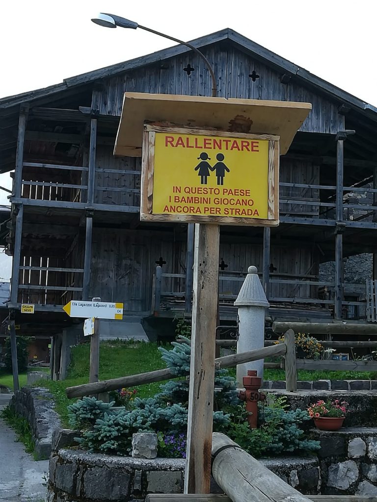 a53fa0d6-ab50-48a6-98ad-232607640ef5