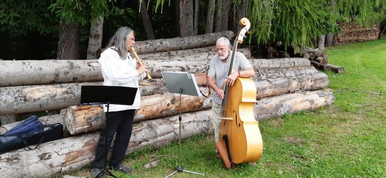 a81dc874-3888-45a6-9b73-fff5a29efac5