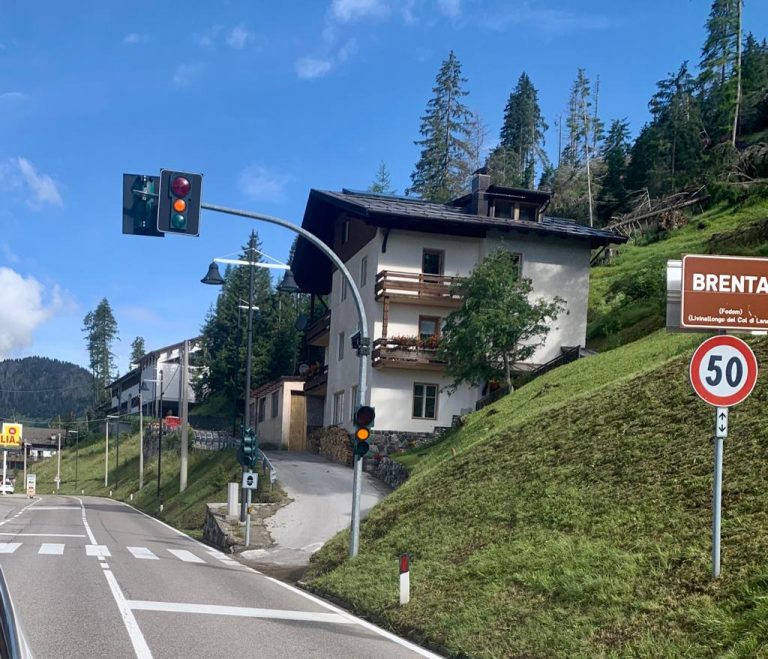 bd443ff7-4744-4d59-ae3e-a5ed05b3e214