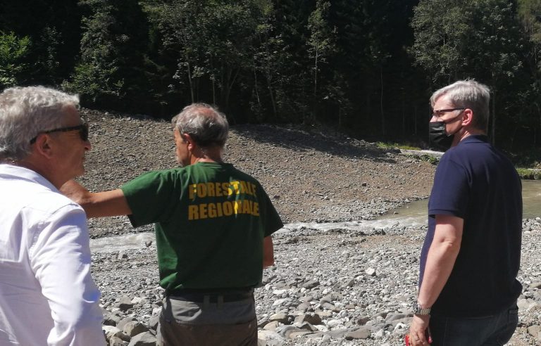 ce8999b1-bb71-48e0-abe2-14baa93daa20