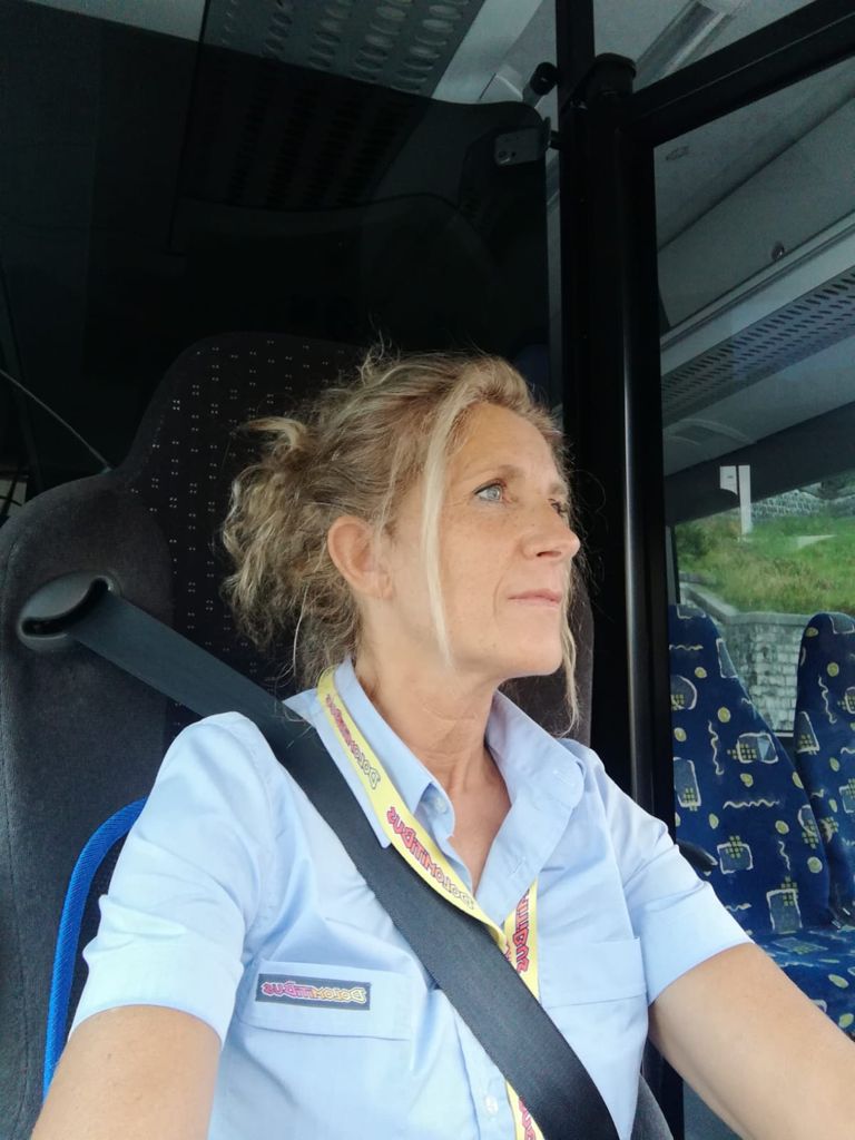 f3312110-aa64-4195-ab77-97c426779061