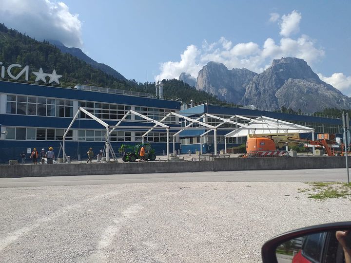 239877858_960501921459861_1155062606193605727_n