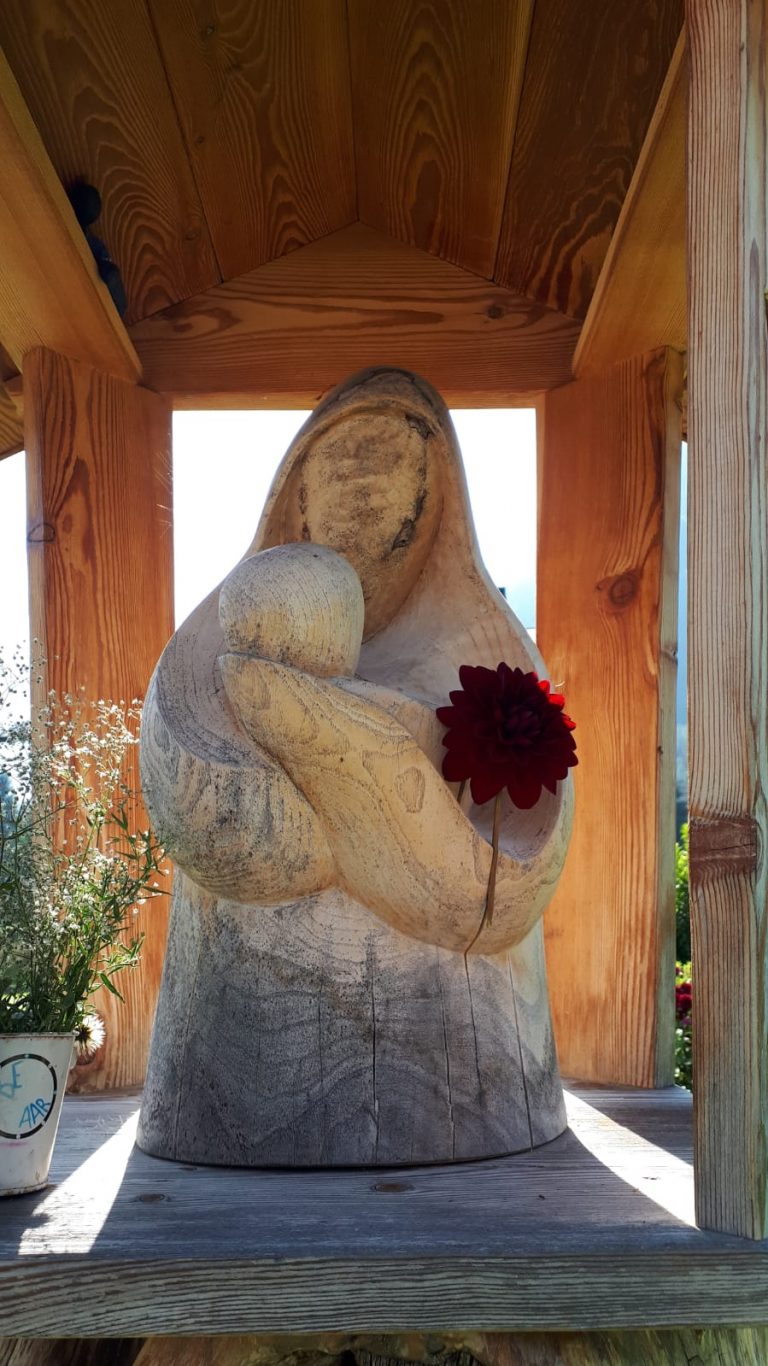 4caf2d8f-780b-416a-96a8-52e06101889a