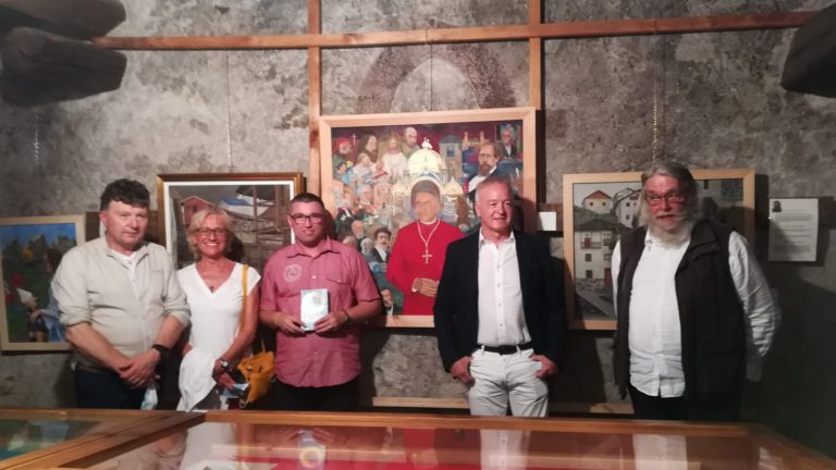 a0ddcee4-fd0a-4f4b-b10c-af5a223745a6