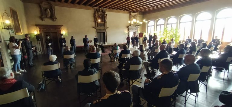 a900106c-5726-48c1-ba48-9252752d9f48