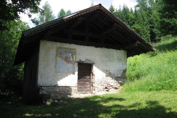 Confraternita-dei-battuti-Dolomiti-Vallada-Agordina-1