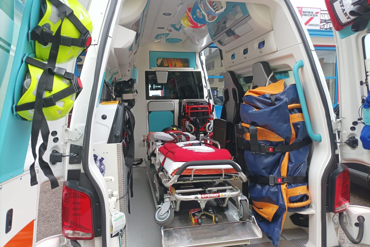 OSPEDALE AGORDO PRONTO SOCCORSO AMBULANZA