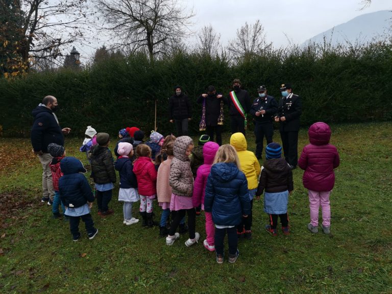 3aebe2c5-de6f-4f5b-b9b0-7bec5c820d4e