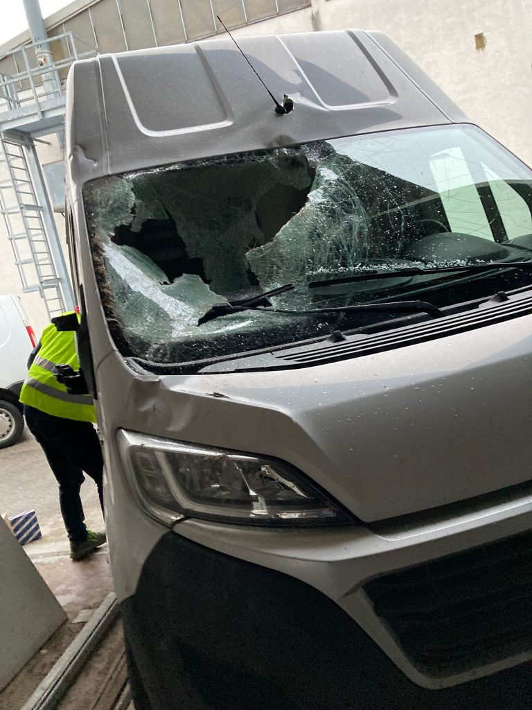 473d272e-2115-4daf-ad12-4bcf02086d5e