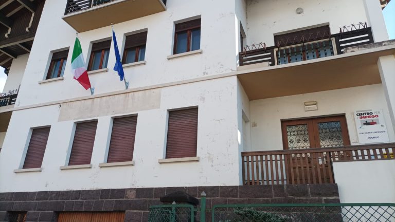 4ef309a4-2d1c-4f3a-8cca-2bd3485d2be7