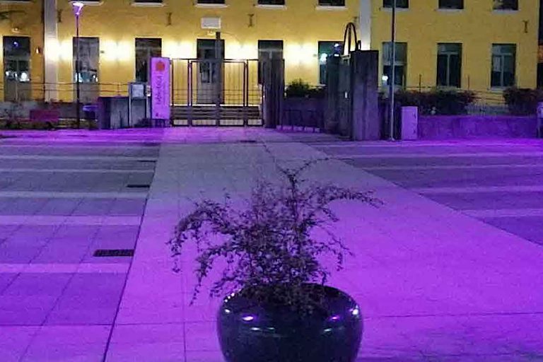Piazza_della_Poesia_Ponte_viola