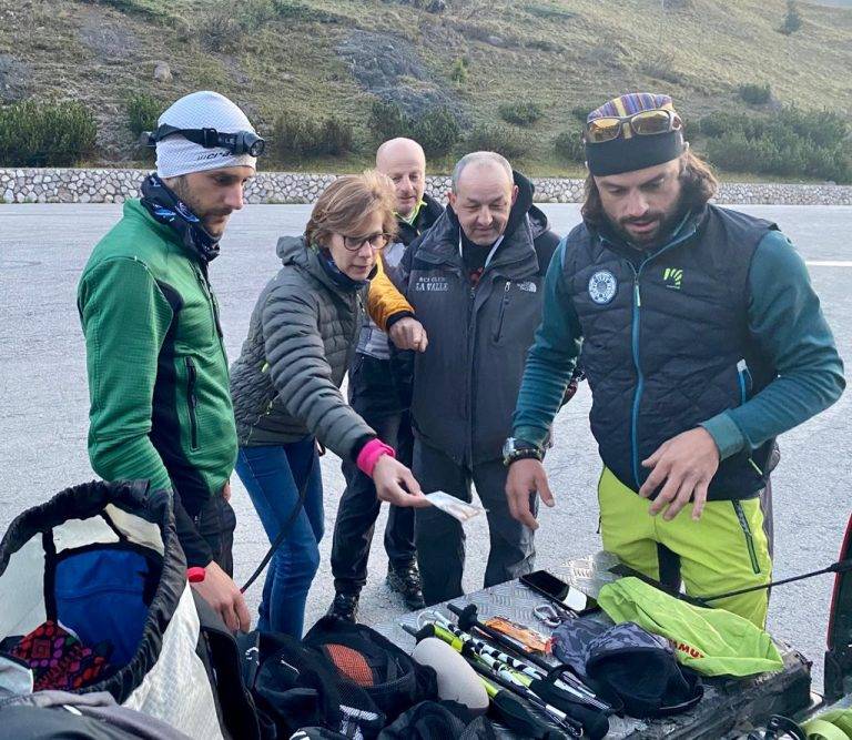 32e4e898-10d1-4dca-81b3-85f74294b62a