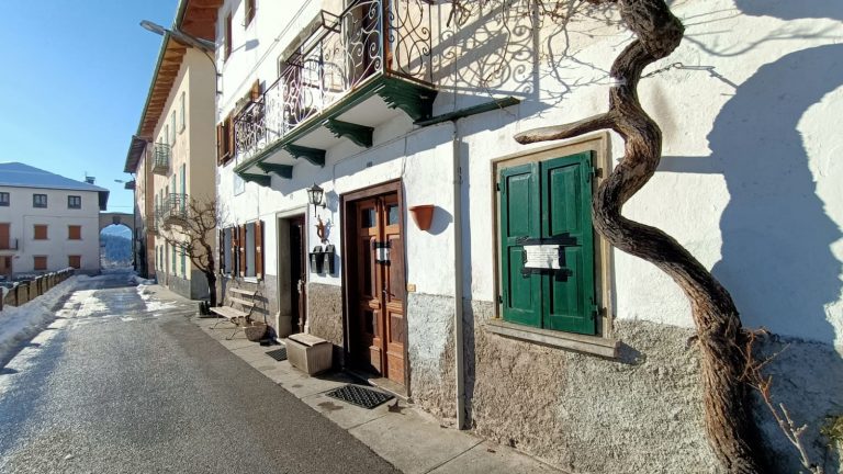 67255605-1a62-4655-bfcd-c03f9d652ce8