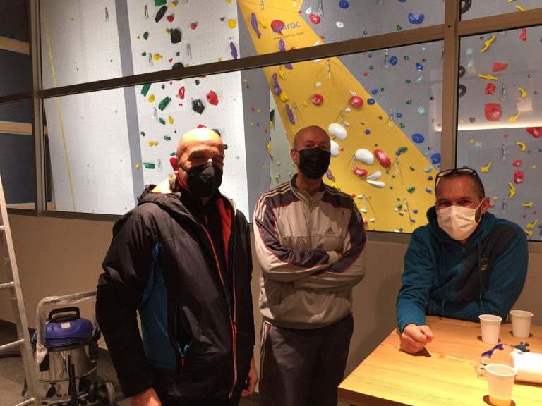 6c737a61-460c-4bac-b5eb-5e3369ac1dd2