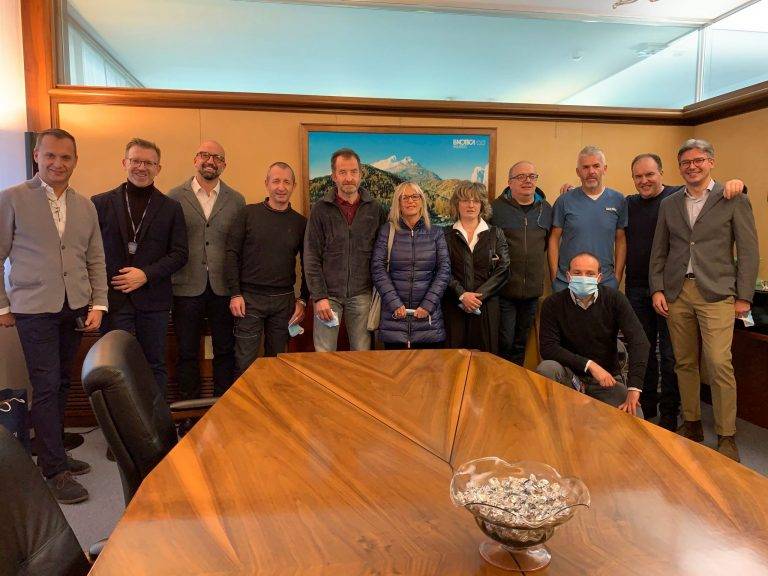 7d7c712d-2341-4836-a9db-46532dad41b8