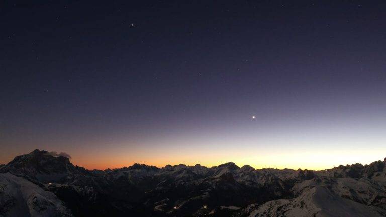 abc5d011-59f7-4a74-bab1-87e2b7fd9a43