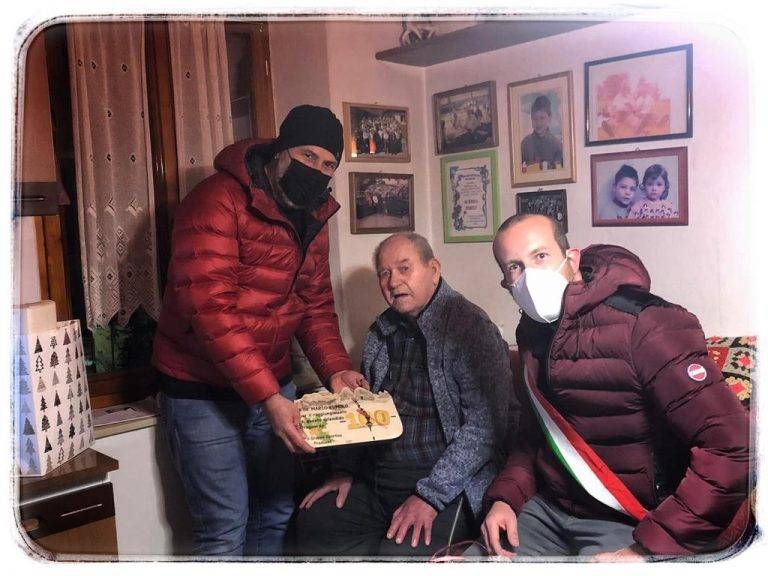 b7a29b99-0ecd-48f9-96b4-2c5ba0c6b78c