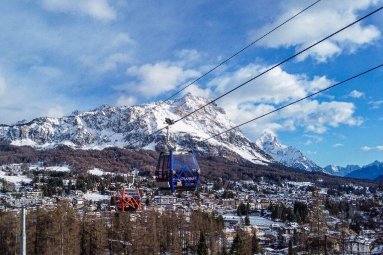 cortina-freccia-nel-cielo-inaugurazione-gratis.jpeg-1024×768-c
